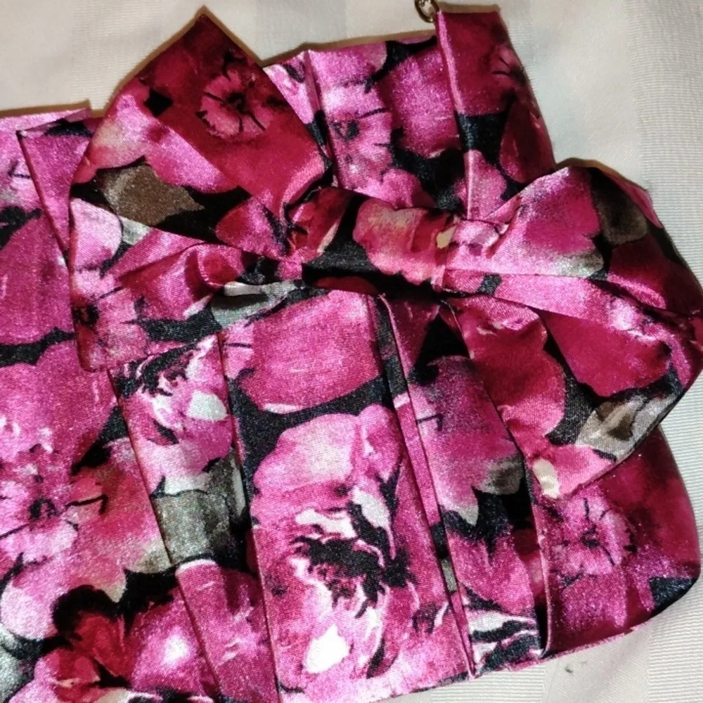 White House Black Market Satin Floral Pink Clutch Purse With Silver Chain Strap - Picture 2 of 9